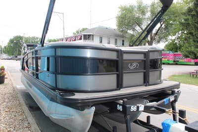 BOATZON | Barletta L23U  300 HP Mercury 2022