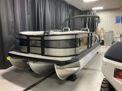 BOATZON | Barletta Lusso 23 UC 2026