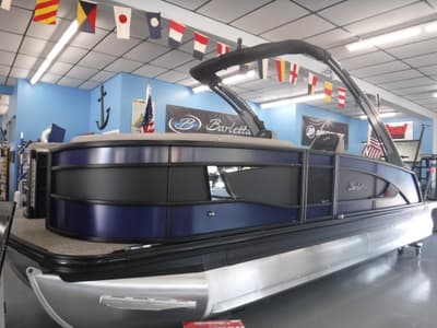 BOATZON | Barletta Lusso 23UCA Triple W300 HP Mercury V8 2027
