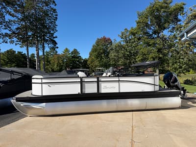 BOATZON | Barletta S22QC 2026 BOATZON | Barletta S22QC 2026