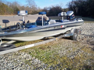 BOATZON | Bass Cat Boats 19 ft Bass Pantera 1986