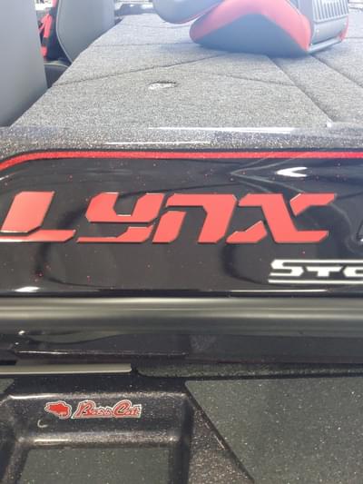 BOATZON | Bass Cat Boats Lynx STS 2026