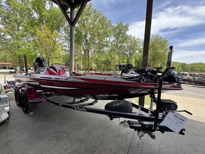 BOATZON | Bass Cat Eyra 2026