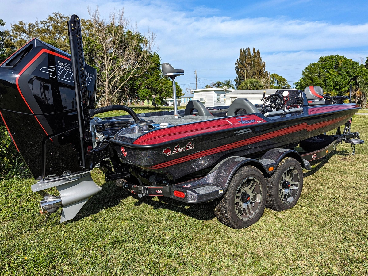 2026 Bass Cat Jaguar - Sold Boat