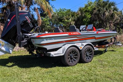 BOATZON | Bass Cat Lynx STS 2026
