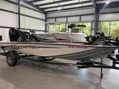BOATZON | Bass Tracker 195 Pro Team XTE 2021 BOATZON | Bass Tracker 195 Pro Team XTE 2021