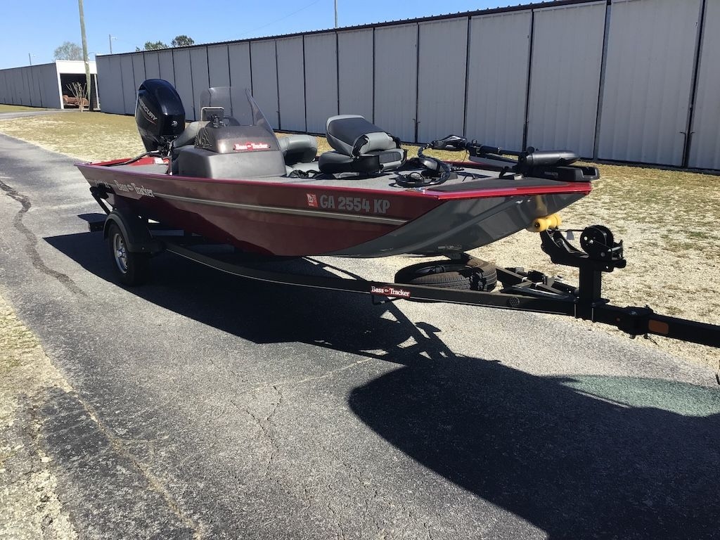 2022 Bass Tracker Classic XL - Sold Boat