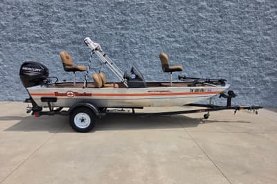 BOATZON | Bass Tracker III Classic 2018