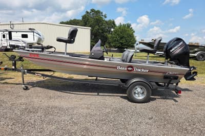 BOATZON | Bass Tracker III Classic 2019