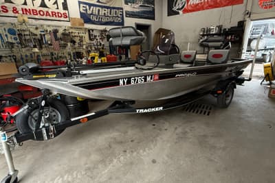 BOATZON | Bass Tracker Pro 16 2013