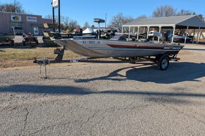 BOATZON | Bass Tracker Pro 17 1988