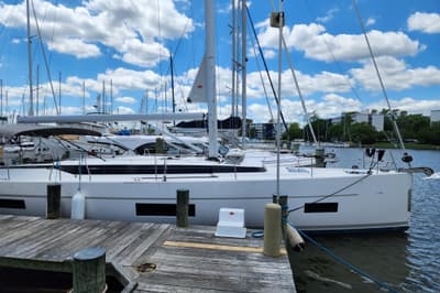 BOATZON | Bavaria C45 2023