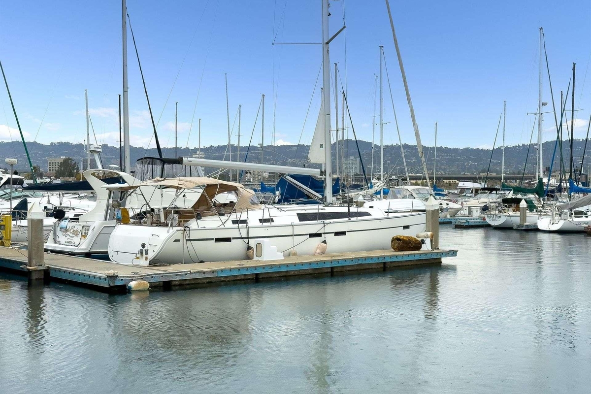 2016 Bavaria Cruiser 51 - Sold Boat
