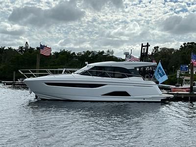 BOATZON | Bavaria R40 Coupe 2023 BOATZON | Bavaria R40 Coupe 2023