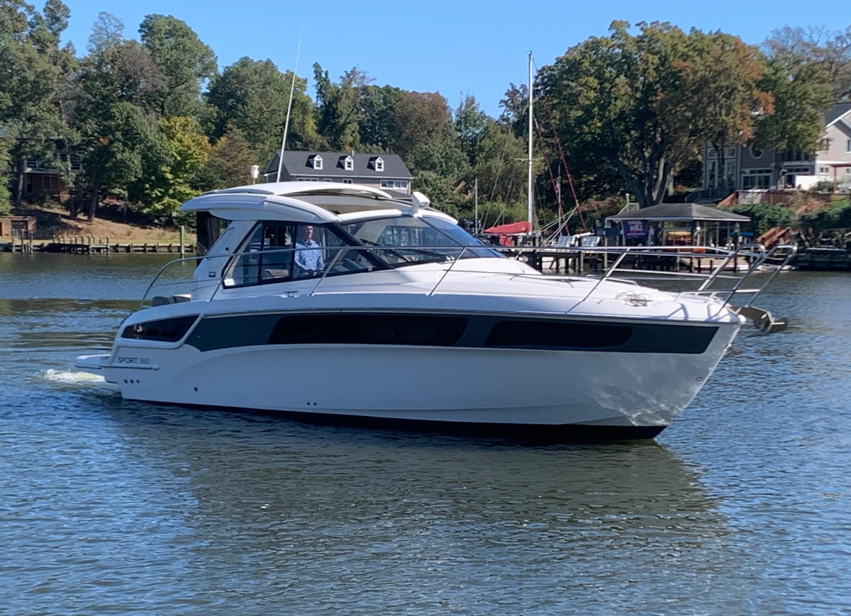 2015 Bavaria S36 Coupe - Sold Boat
