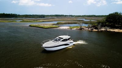 BOATZON | Bavaria SR41 2022