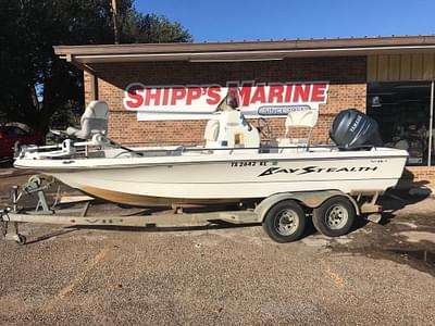 BOATZON | Bay Stealth 2030 Liner 2005 BOATZON | Bay Stealth 2030 Liner 2005