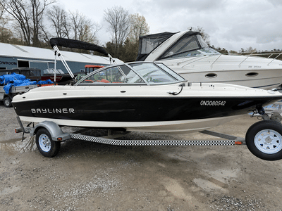 BOATZON | Bayliner 175 2011