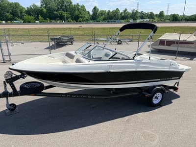 BOATZON | Bayliner 175 Bowrider 2015