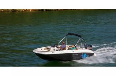 BOATZON | Bayliner 180EL 2022