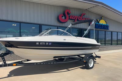 BOATZON | Bayliner 185 Bowrider 2015