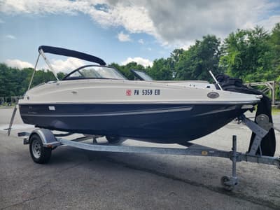 BOATZON | Bayliner 190 Deck Boat 2017