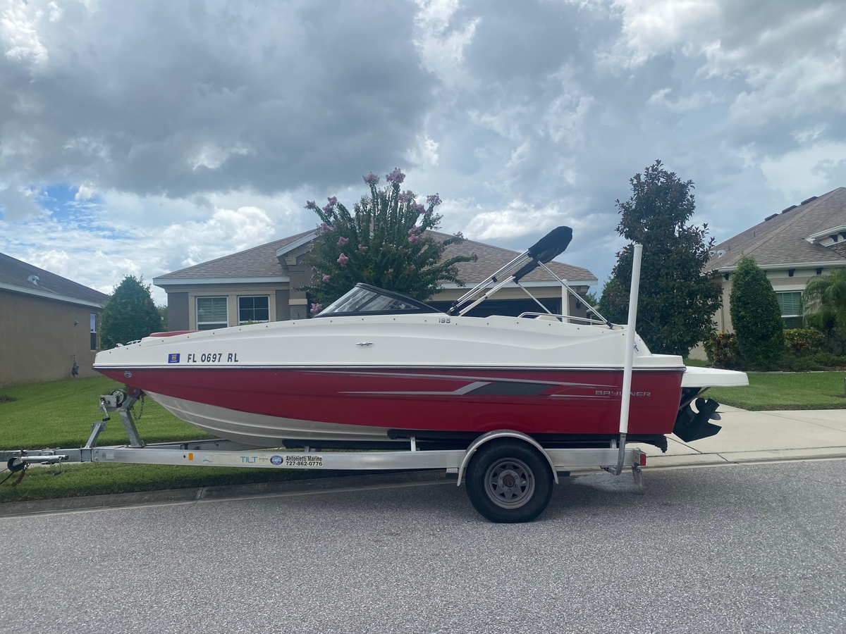 2016 Bayliner 195 Deck Boat - Sold Boat