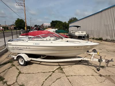 BOATZON | Bayliner 1950 2002