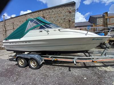 BOATZON | Bayliner 1952 Capri Cuddy 2000 BOATZON | Bayliner 1952 Capri Cuddy 2000
