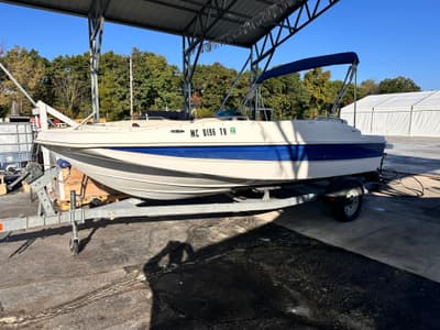 BOATZON | Bayliner 197 Deck Deck Boat 2007