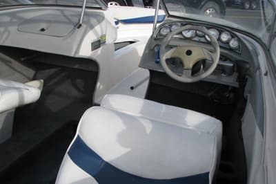 BOATZON | Bayliner 205 2004