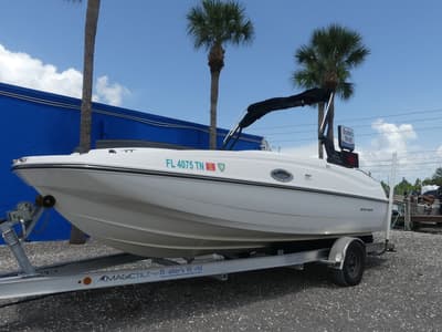 BOATZON | Bayliner 210 DECK BOAT 2018