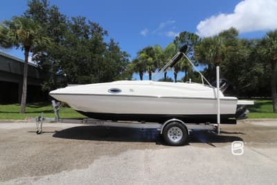 BOATZON | Bayliner 210 Deck Boat 2018 BOATZON | Bayliner 210 Deck Boat 2018
