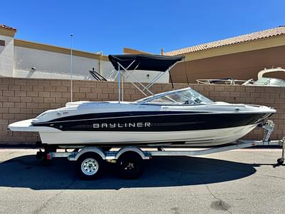 BOATZON | Bayliner 215 2012