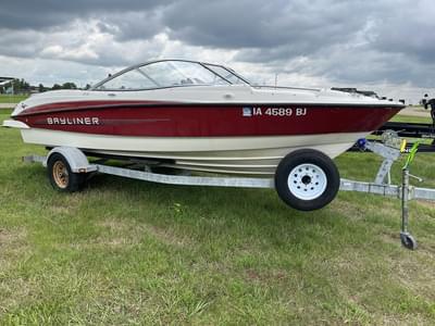 BOATZON | Bayliner 215 Bowrider 2011
