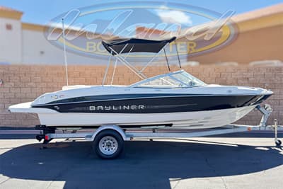 BOATZON | Bayliner 215 Bowrider 2013