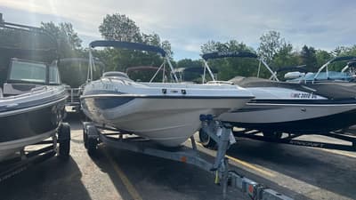 BOATZON | Bayliner 217 SD 2008