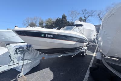 BOATZON | Bayliner 225 2007