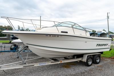 BOATZON | Bayliner 2302 Trophy Walkaround 2002 BOATZON | Bayliner 2302 Trophy Walkaround 2002