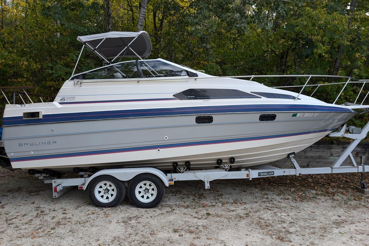 1989 Bayliner 2455 Ciera Sunbridge DX/LX - Sold Boat