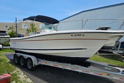 BOATZON | Bayliner 2503 Trophy Center Console 1998
