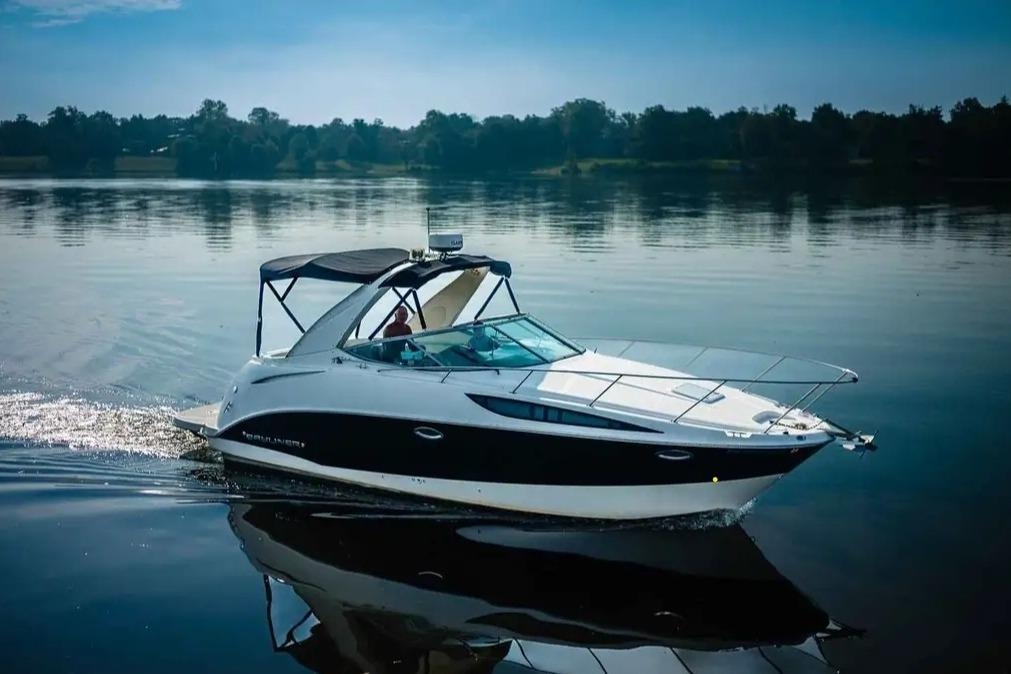 2011 Bayliner 285 - Sold Boat