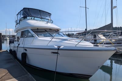 BOATZON | Bayliner 3788 Command Bridge Motoryacht 2001