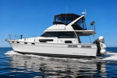 BOATZON | Bayliner 3888 Motoryacht 1992