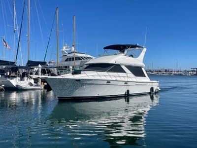 BOATZON | Bayliner 3988 Command Bridge Motoryacht 1996