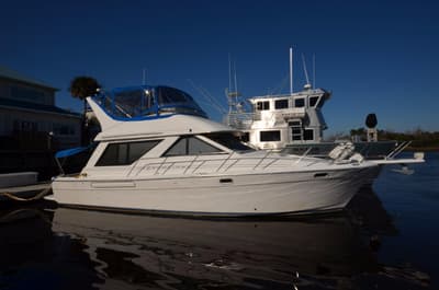 BOATZON | Bayliner 3988 Command Bridge Motoryacht 1998 BOATZON | Bayliner 3988 Command Bridge Motoryacht 1998