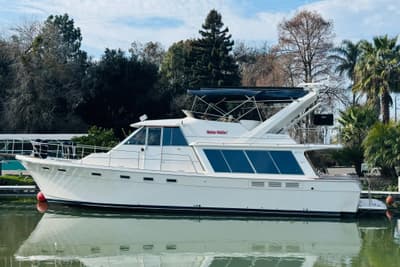 BOATZON | Bayliner 4550 Motoryacht 1987