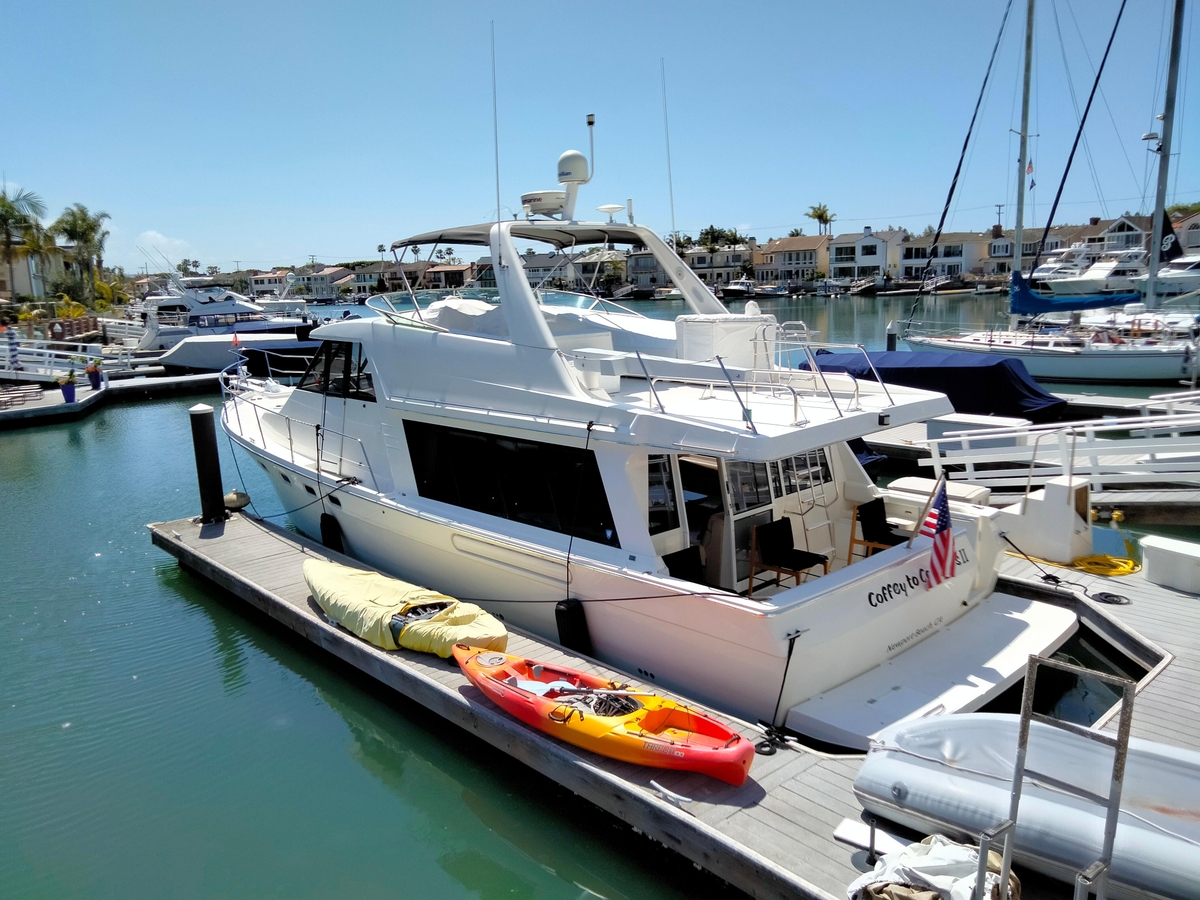 1998 Bayliner 4788 Pilot House Motoryacht - Sold Boat