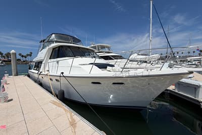BOATZON | Bayliner 4788 Pilot House Motoryacht 2000