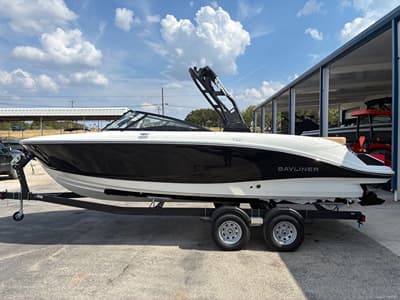 BOATZON | Bayliner BLV22I 2027 BOATZON | Bayliner BLV22I 2027